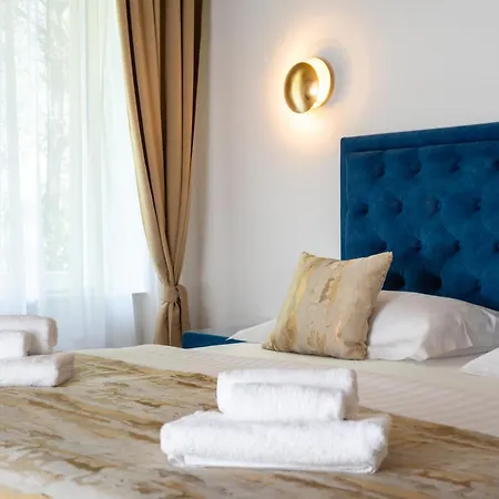 Luxury Floramye Split