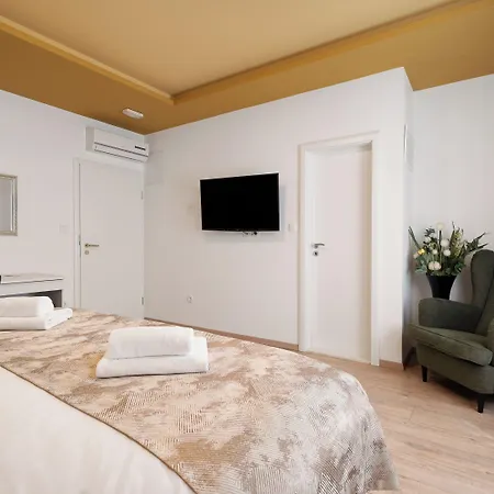 Luxury Floramye (adults Only) Спліт