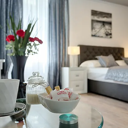 Luxury Floramye