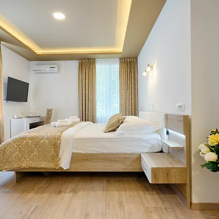 Luxury Floramye Split