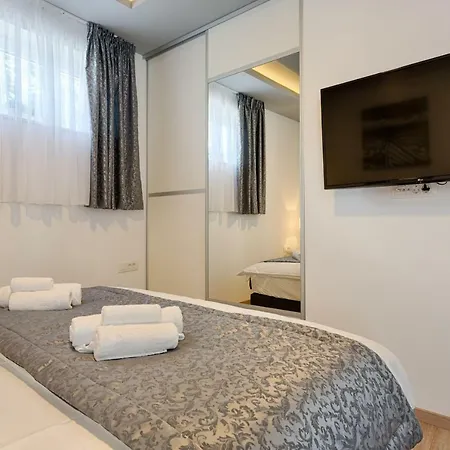 Guest house Luxury Floramye Split